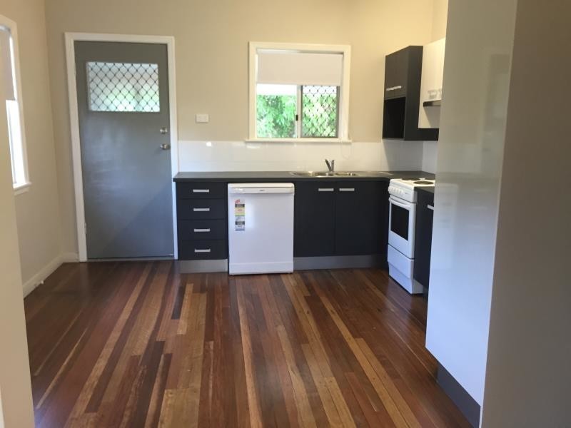 26 Card Street, Berserker QLD 4701